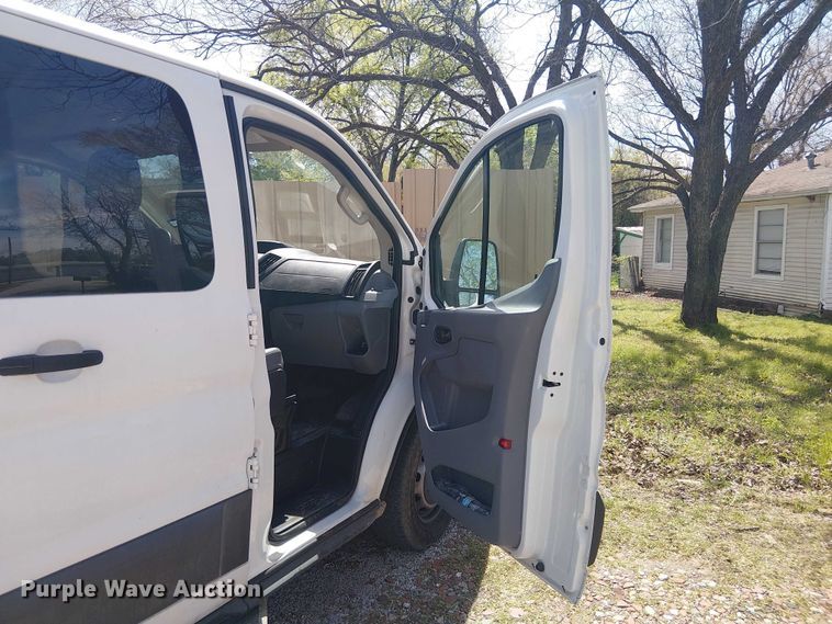 image for item DU3112 2017 Ford Transit 150 van