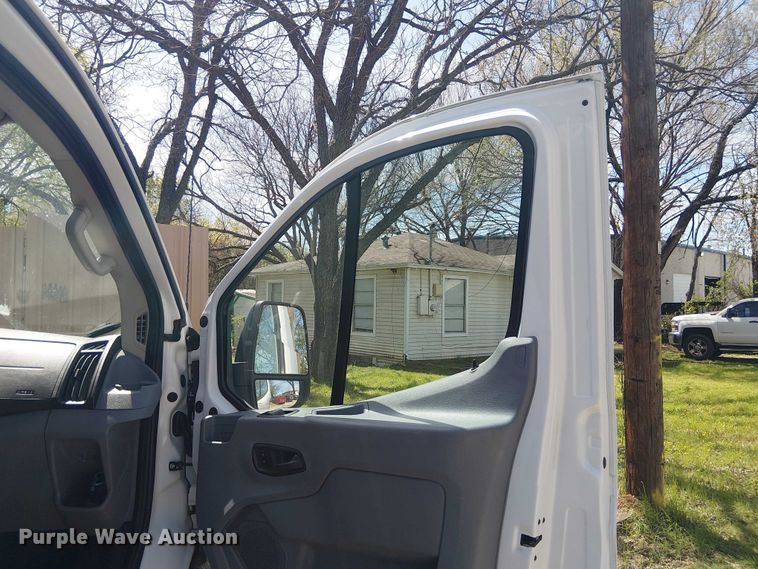 image for item DU3112 2017 Ford Transit 150 van