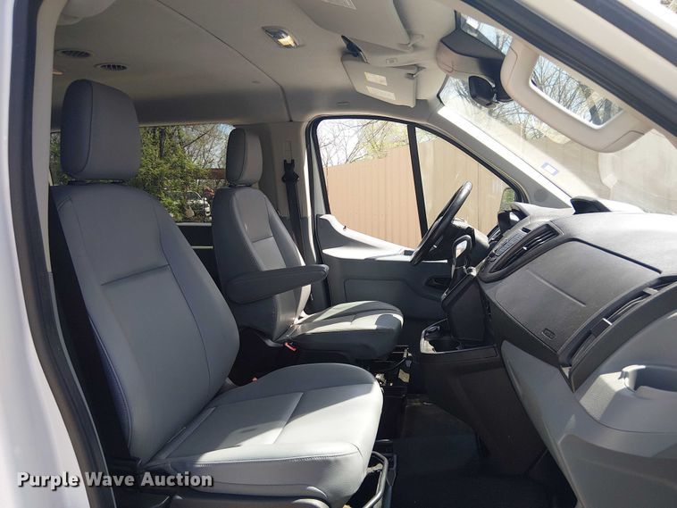 image for item DU3112 2017 Ford Transit 150 van