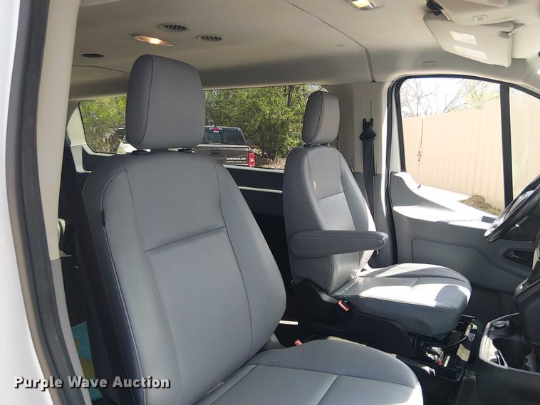 image for item DU3112 2017 Ford Transit 150 van