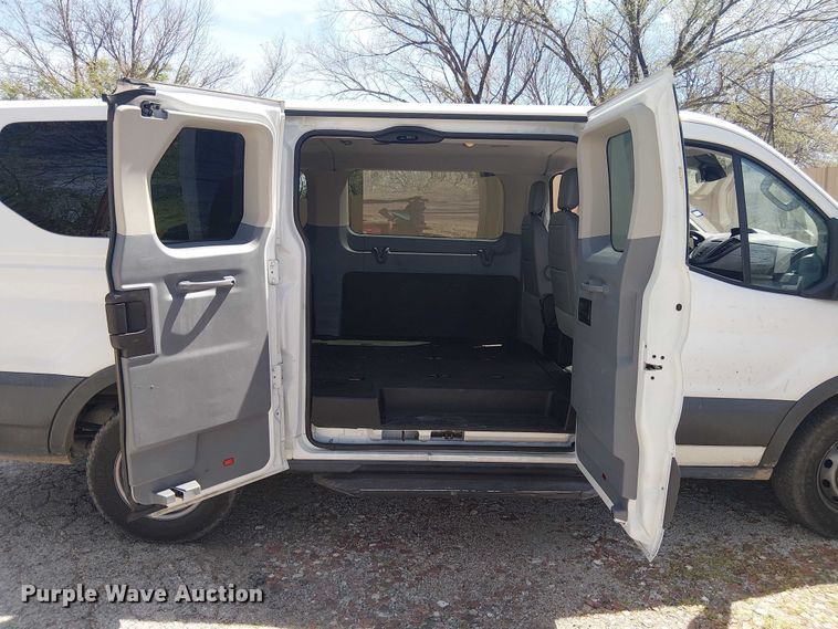 image for item DU3112 2017 Ford Transit 150 van