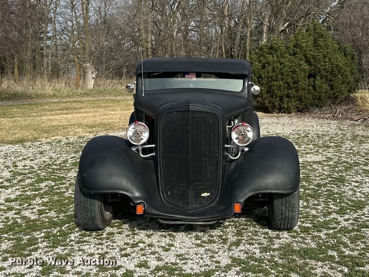 image for item DV0868 1935 Chevrolet sedan