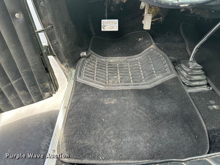 image for item DV0868 1935 Chevrolet sedan