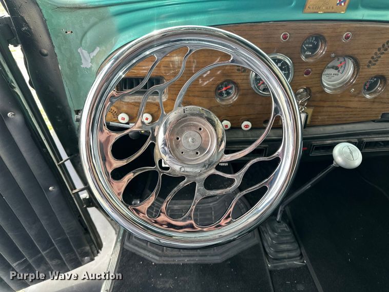 image for item DV0868 1935 Chevrolet sedan