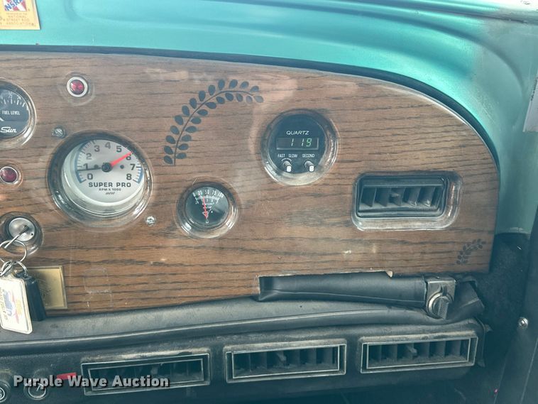 image for item DV0868 1935 Chevrolet sedan