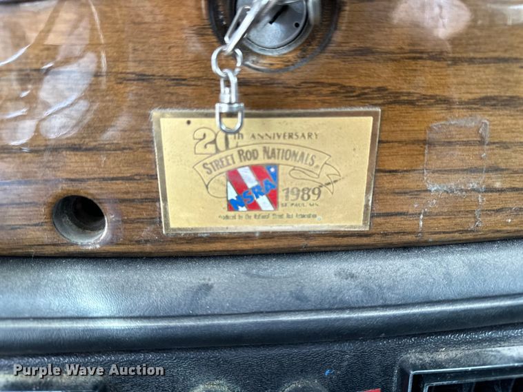 image for item DV0868 1935 Chevrolet sedan