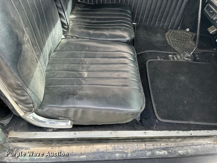 image for item DV0868 1935 Chevrolet sedan