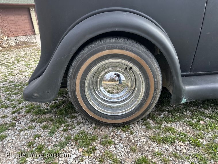 image for item DV0868 1935 Chevrolet sedan