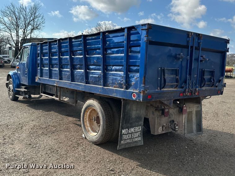 image for item DV0881 1996 International 4700 dump truck