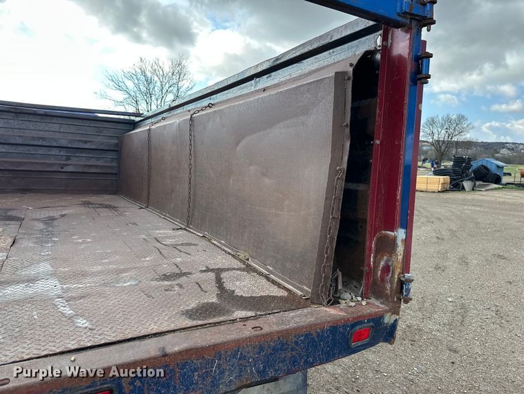 image for item DV0881 1996 International 4700 dump truck