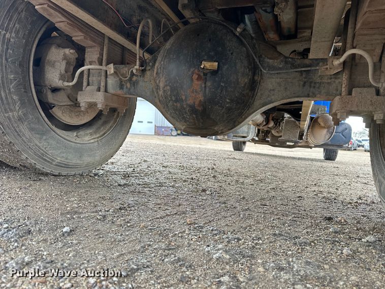 image for item DV0881 1996 International 4700 dump truck