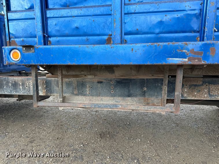 image for item DV0881 1996 International 4700 dump truck