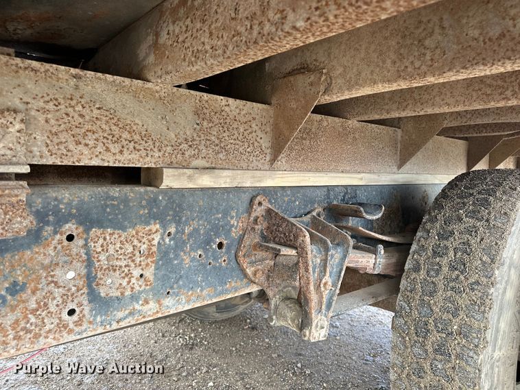 image for item DV0881 1996 International 4700 dump truck