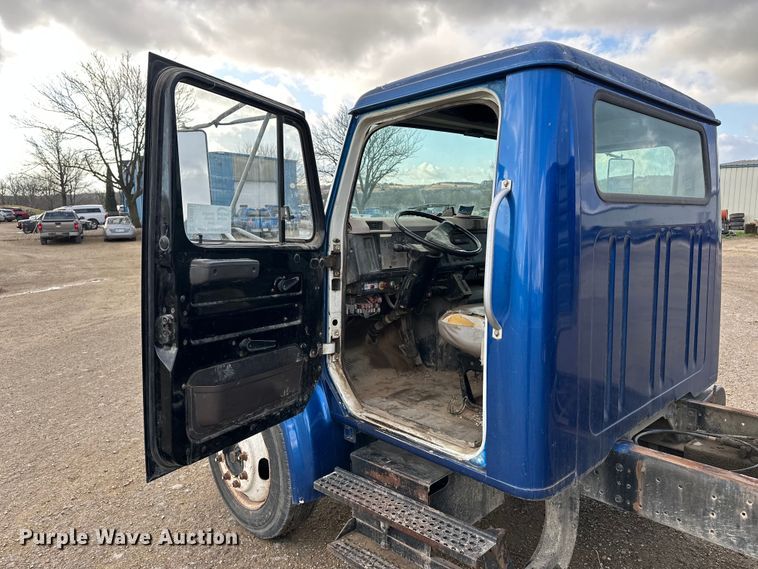 image for item DV0881 1996 International 4700 dump truck