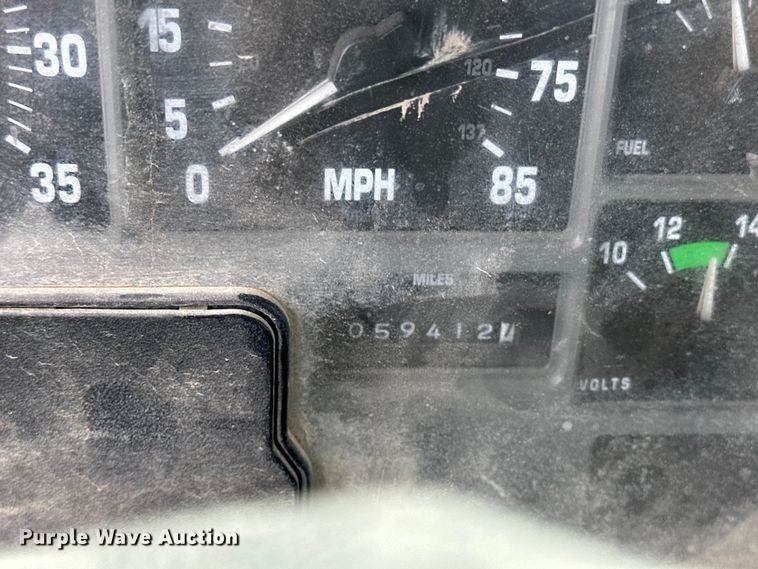 image for item DV0881 1996 International 4700 dump truck