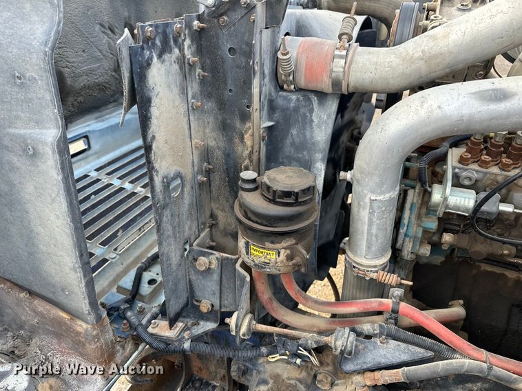 image for item DV0881 1996 International 4700 dump truck