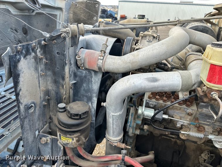 image for item DV0881 1996 International 4700 dump truck