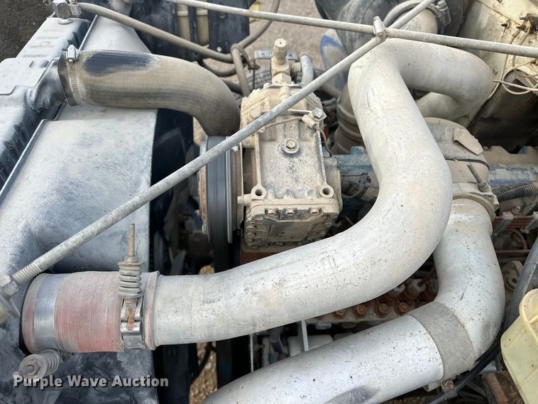 image for item DV0881 1996 International 4700 dump truck