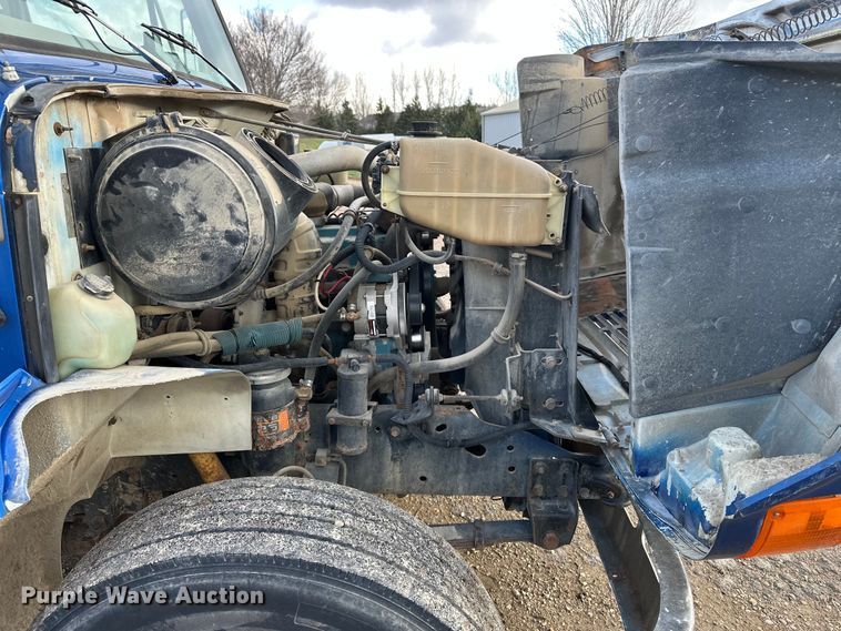 image for item DV0881 1996 International 4700 dump truck