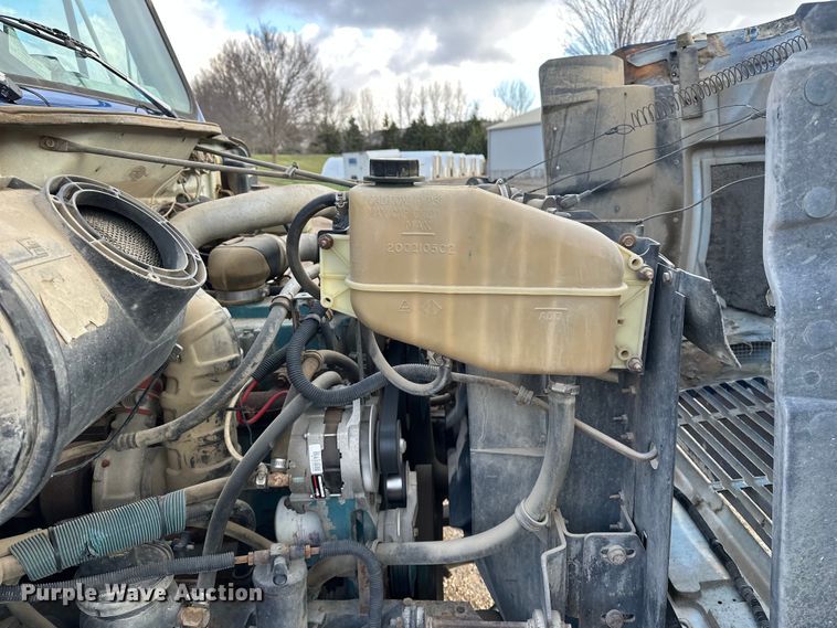 image for item DV0881 1996 International 4700 dump truck