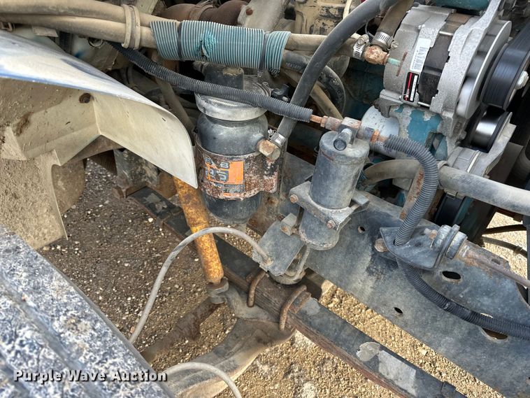 image for item DV0881 1996 International 4700 dump truck