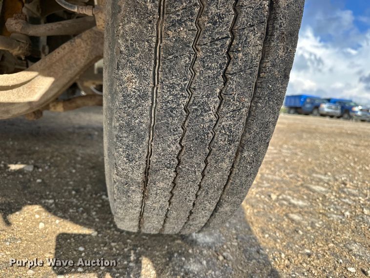 image for item DV0881 1996 International 4700 dump truck