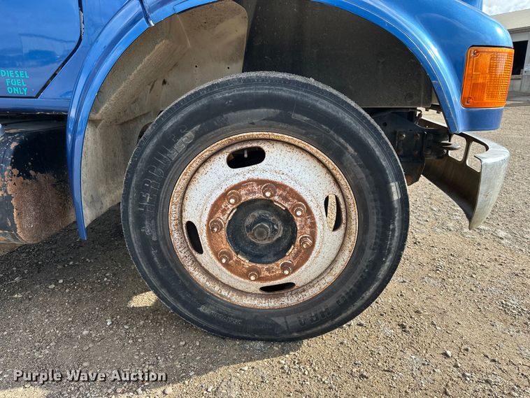 image for item DV0881 1996 International 4700 dump truck