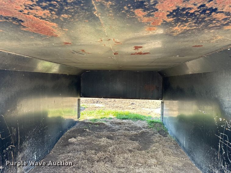 image for item DV0884 Chip bed topper