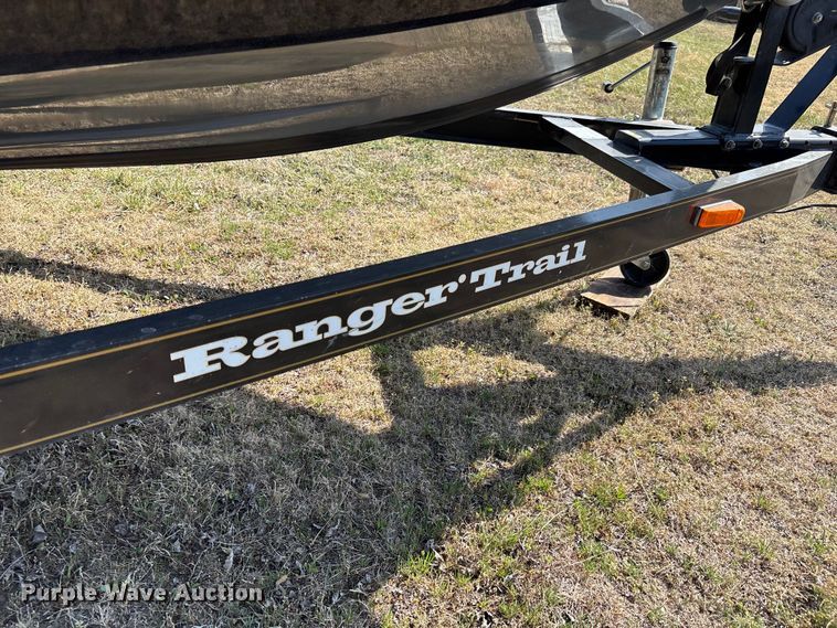 image for item DZ3971 2001 Ranger R83VS  boat