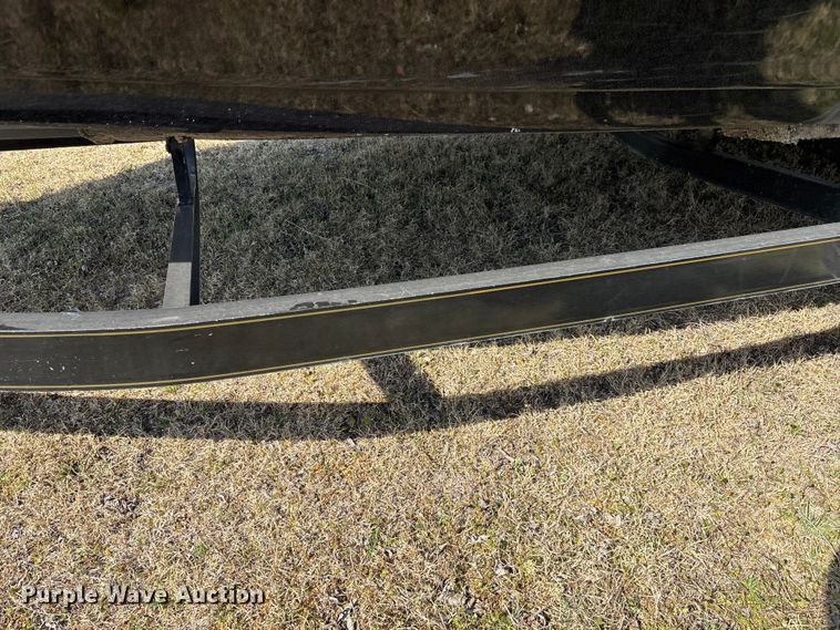 image for item DZ3971 2001 Ranger R83VS  boat