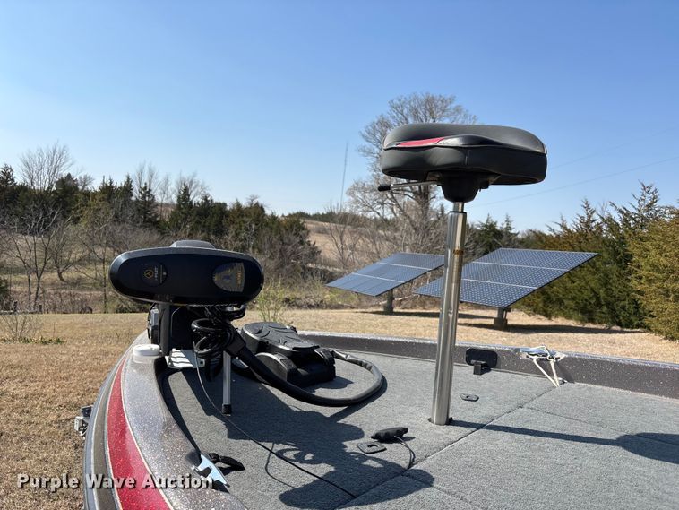 image for item DZ3971 2001 Ranger R83VS  boat