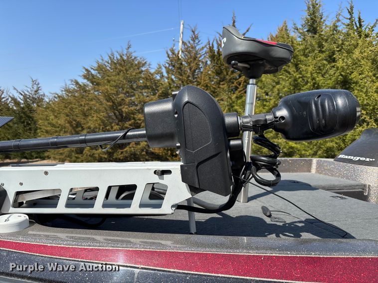 image for item DZ3971 2001 Ranger R83VS  boat