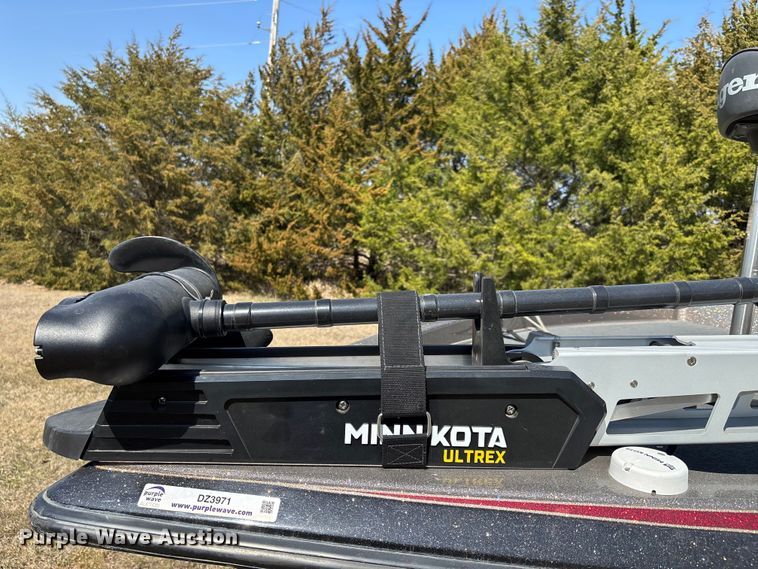 image for item DZ3971 2001 Ranger R83VS  boat