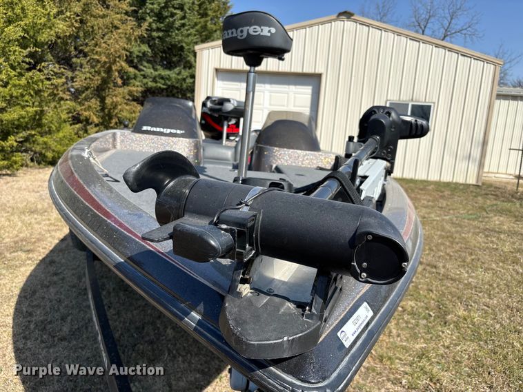 image for item DZ3971 2001 Ranger R83VS  boat