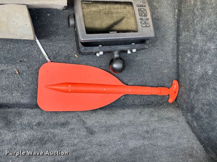 image for item DZ3971 2001 Ranger R83VS  boat