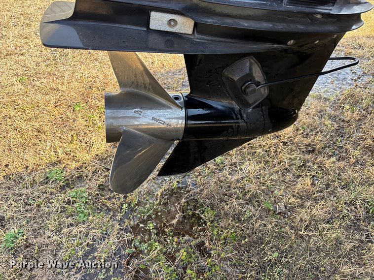 image for item DZ3971 2001 Ranger R83VS  boat