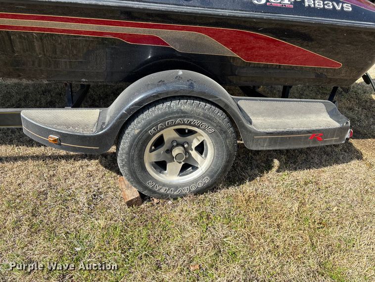 image for item DZ3971 2001 Ranger R83VS  boat