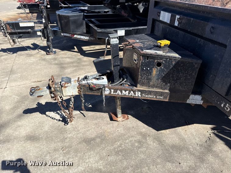 image for item DZ4411 2010 Lamar dump trailer