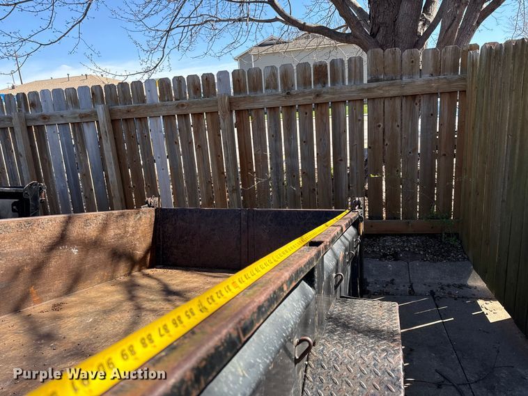 image for item DZ4411 2010 Lamar dump trailer