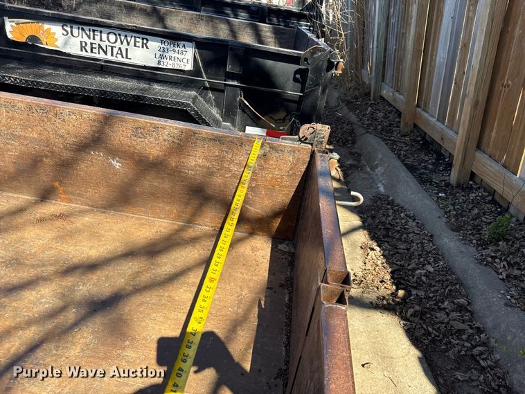 image for item DZ4411 2010 Lamar dump trailer