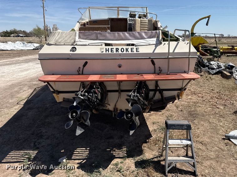 image for item DZ5352 1974 Bayliner Saratoga boat