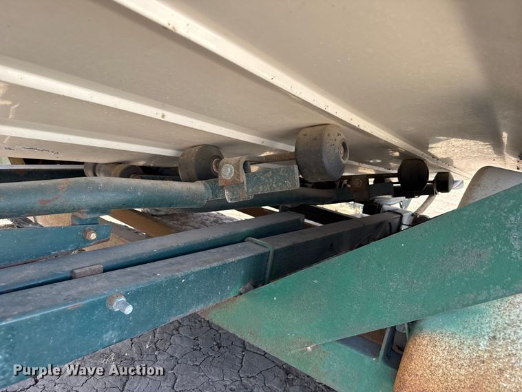 image for item DZ5352 1974 Bayliner Saratoga boat