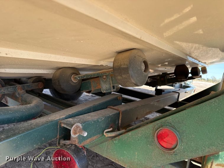 image for item DZ5352 1974 Bayliner Saratoga boat