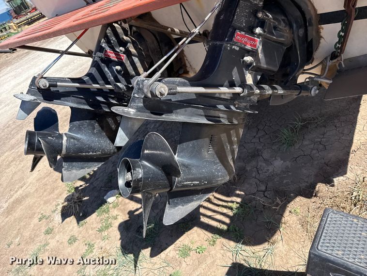 image for item DZ5352 1974 Bayliner Saratoga boat