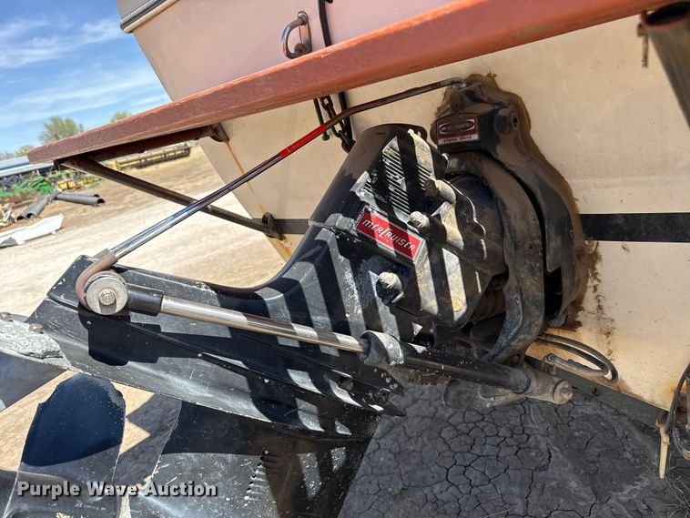 image for item DZ5352 1974 Bayliner Saratoga boat