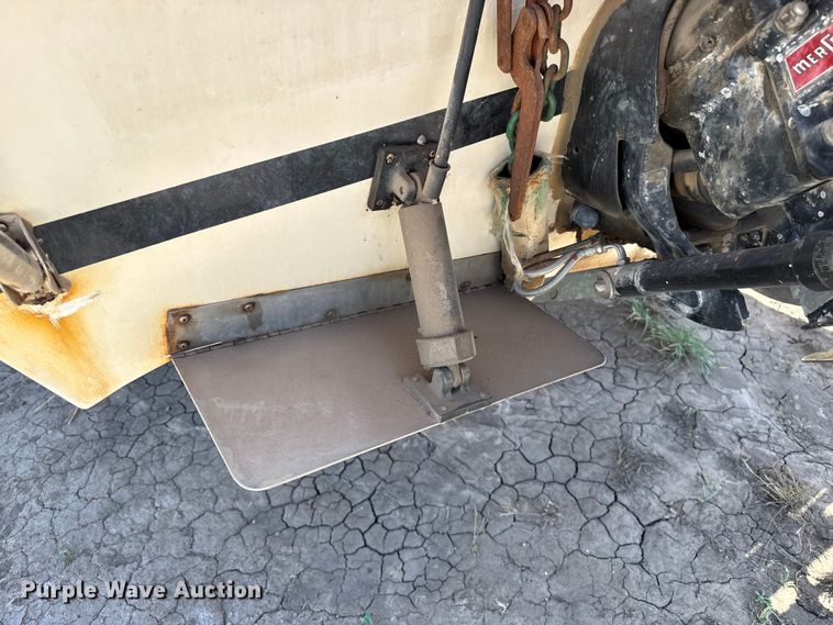 image for item DZ5352 1974 Bayliner Saratoga boat