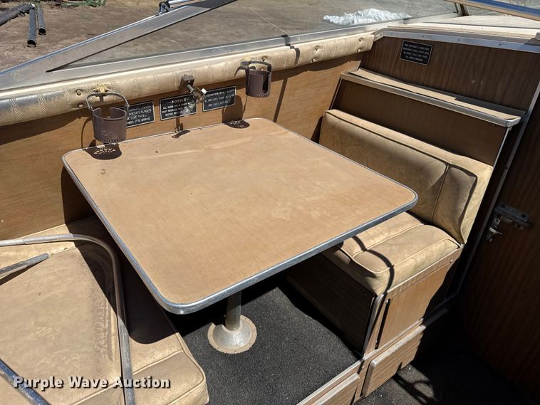 image for item DZ5352 1974 Bayliner Saratoga boat