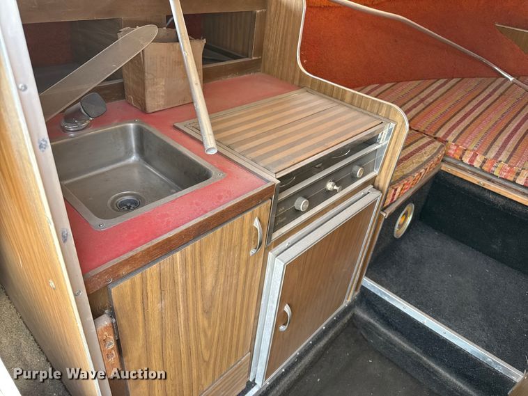 image for item DZ5352 1974 Bayliner Saratoga boat