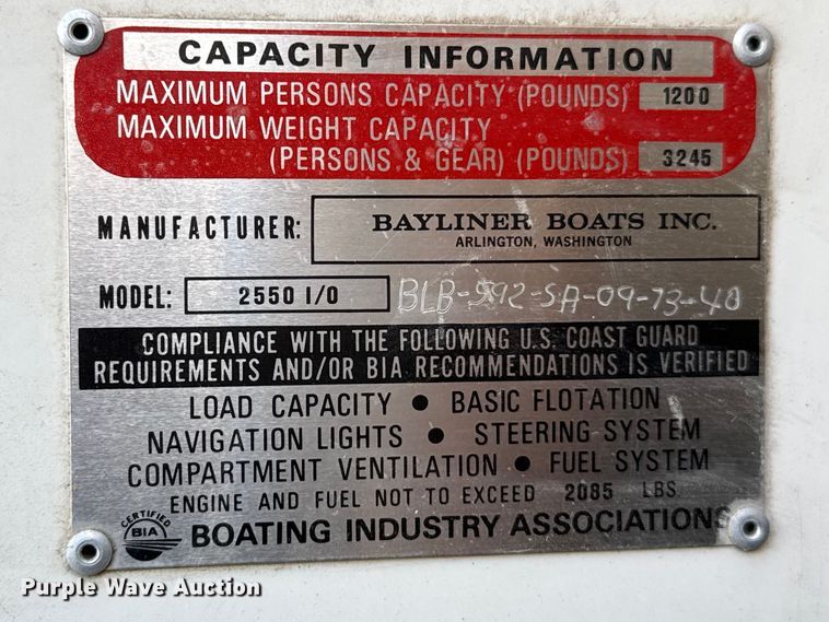 image for item DZ5352 1974 Bayliner Saratoga boat