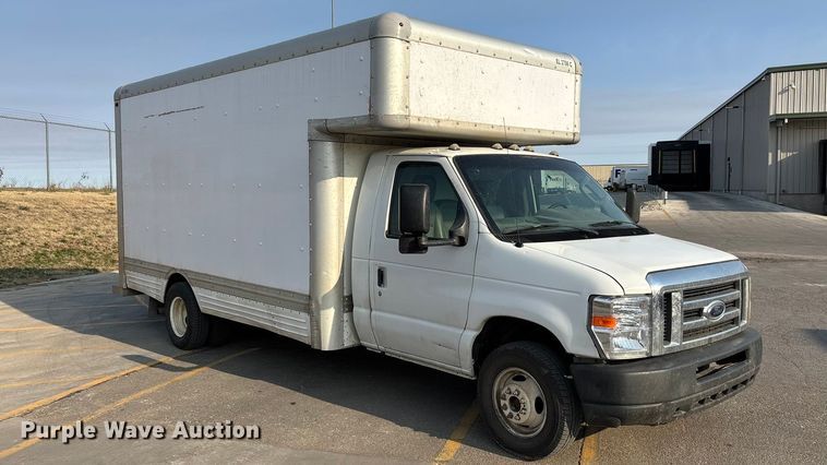 image for item EA4558 2009 Ford E-450 Box Truck